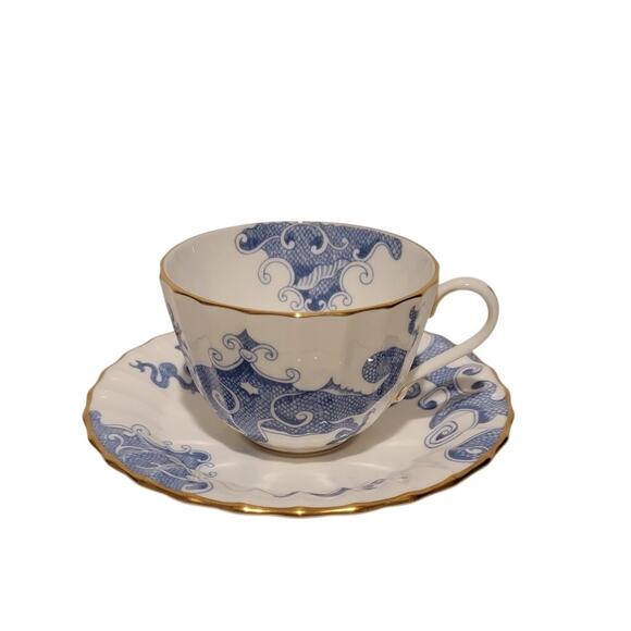 Vintage Royal Worcester Blue‎ Dragon Tea Cup & Saucer Gold Trim with Stand - Picture 1 of 13